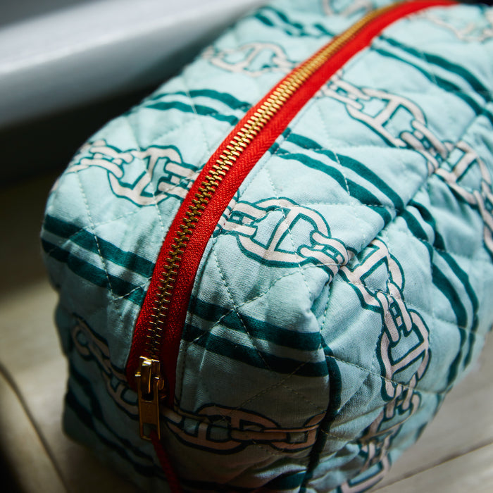 Acadia Beauty Bag