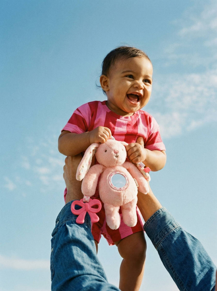 Bitzy Traveler - Pink Bunny - Wee Bee Baby Boutique