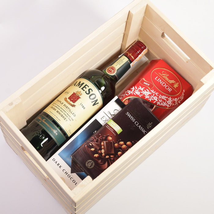 Christmas Basket - Whiskey & Chocolate (HG48)