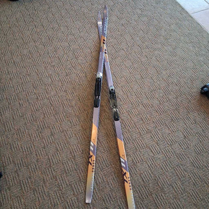Crosstour TX11 cross country skis with binding