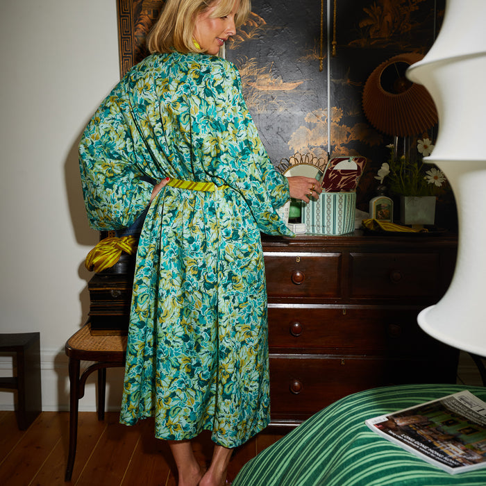 Demi Robe