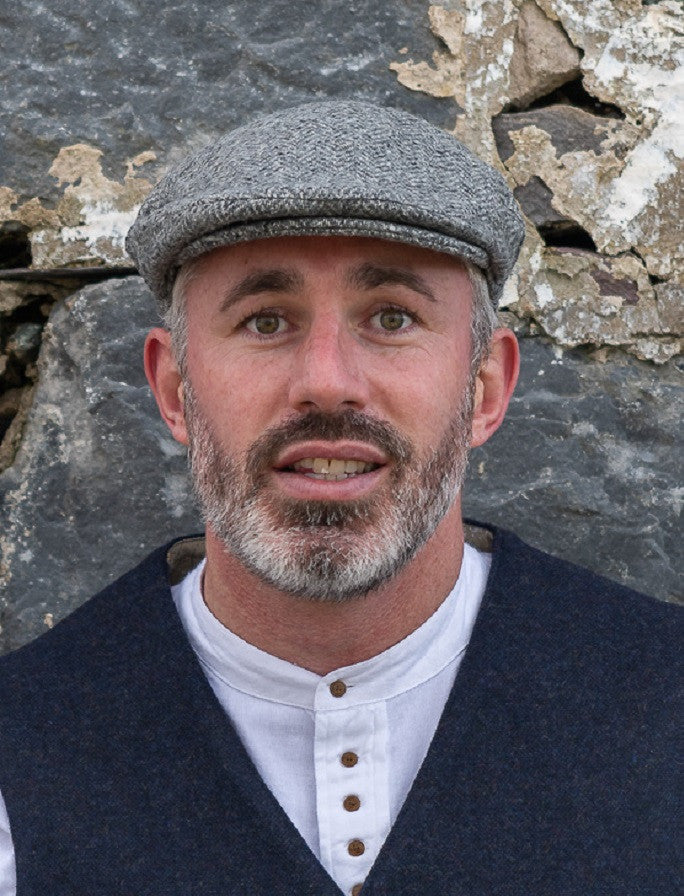 Donegal Tweed Herringbone Flat Cap - Grey #color_grey
