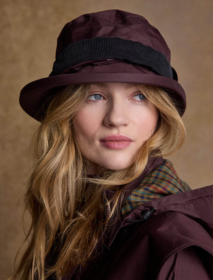 Deep Claret / One Size