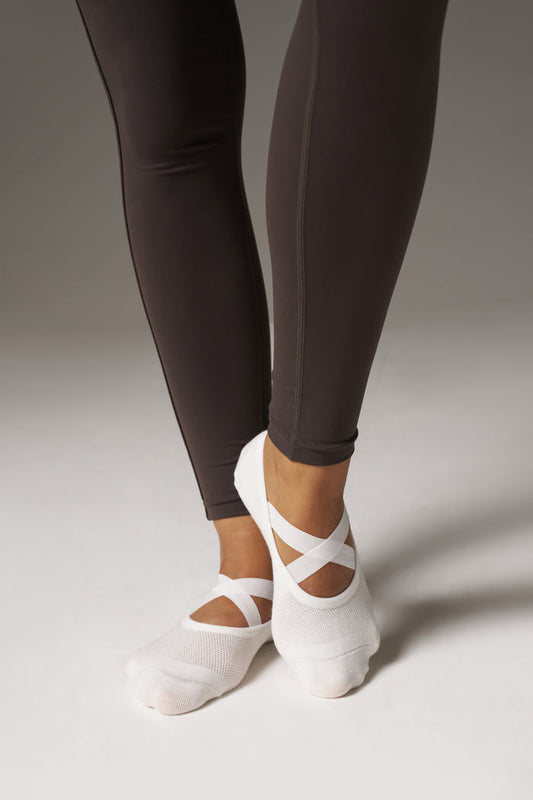 EMBLEM BARRE GRIP SOCKS - BONE