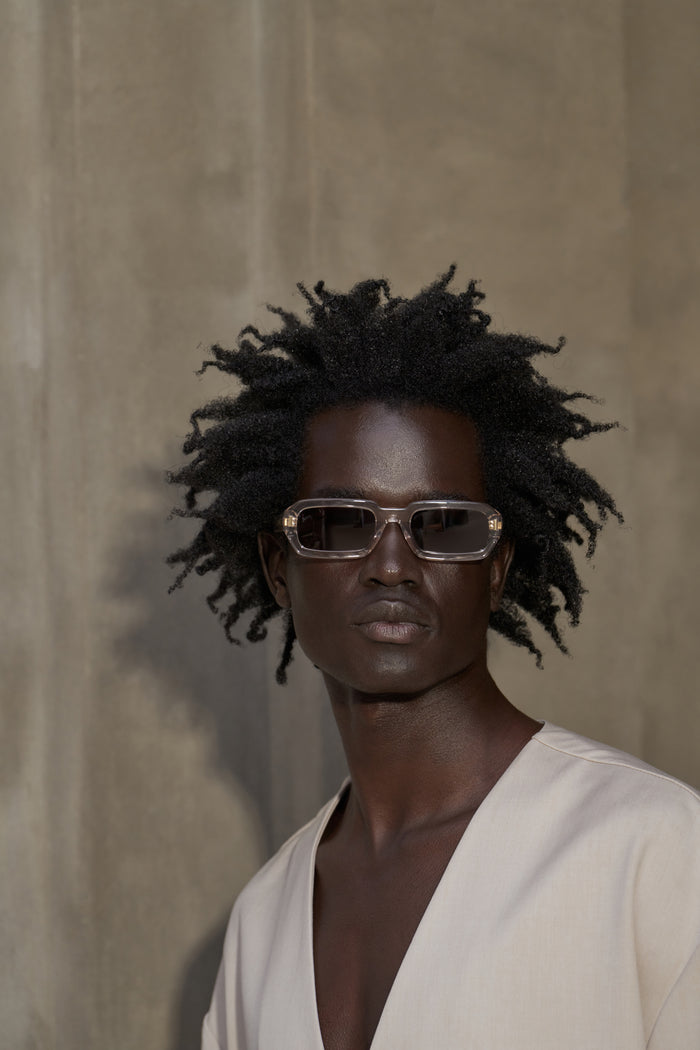 EMBLEM SUNGLASSES - CHAMPAGNE