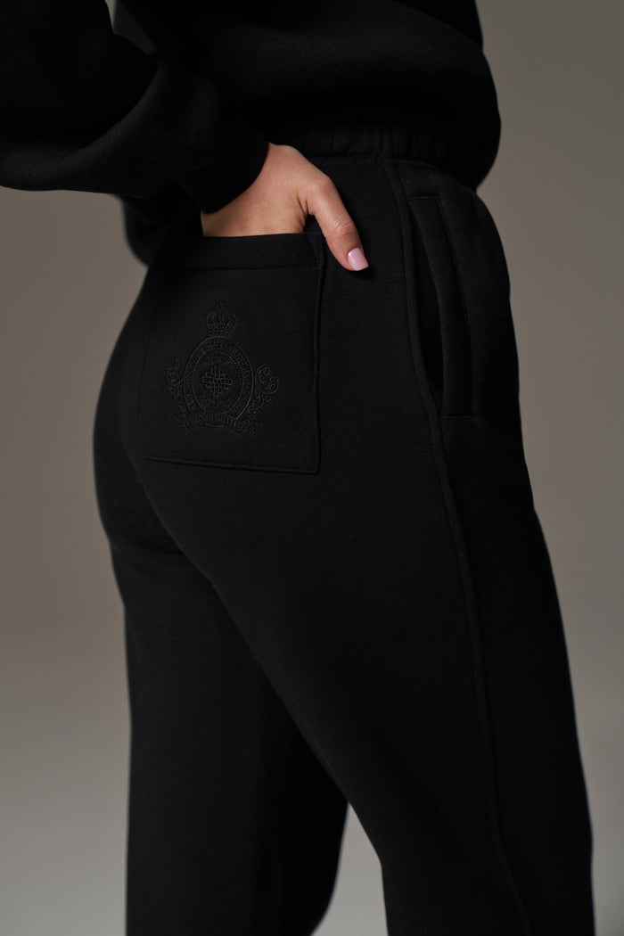 EMBROIDERED CREST RELAXED JOGGERS - BLACK