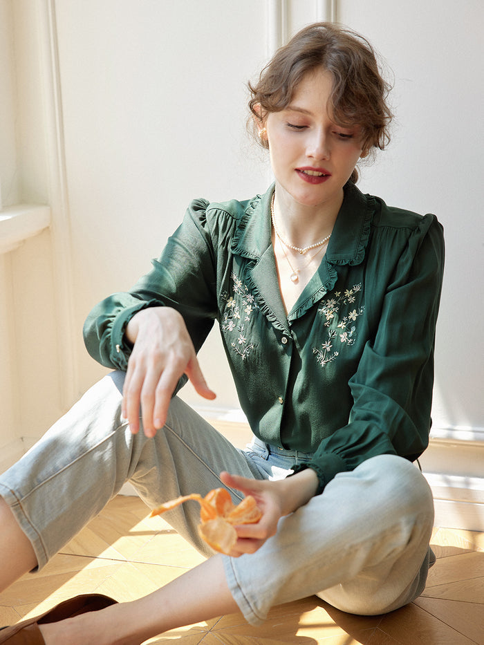 【Final Sale】Convallaria Floral Embroidered Green Puff Top