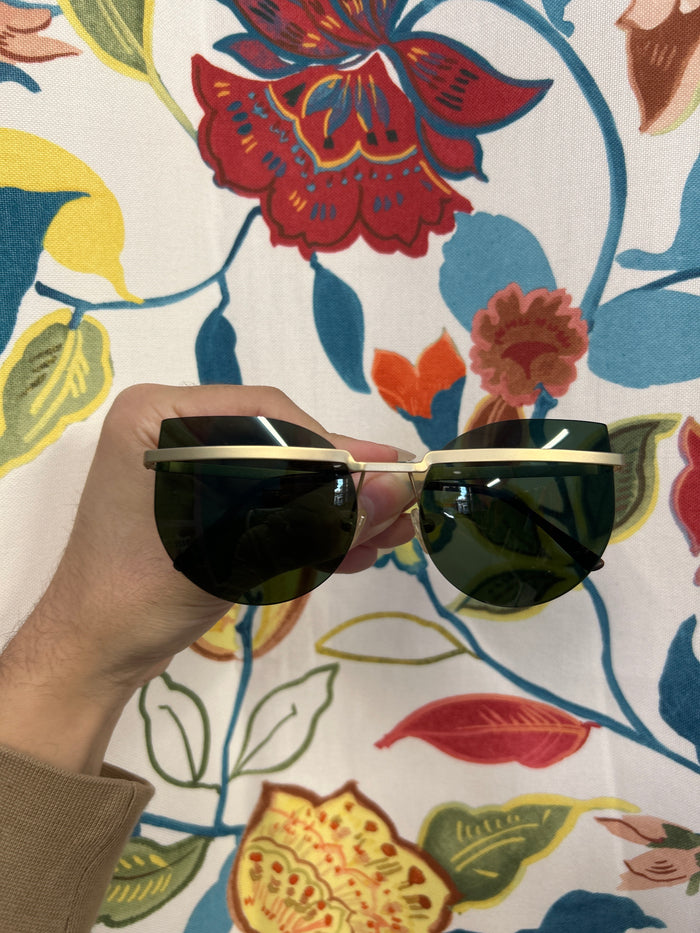 Futuristico Lightweight Gold Metal Glasses with Tinted Lenses