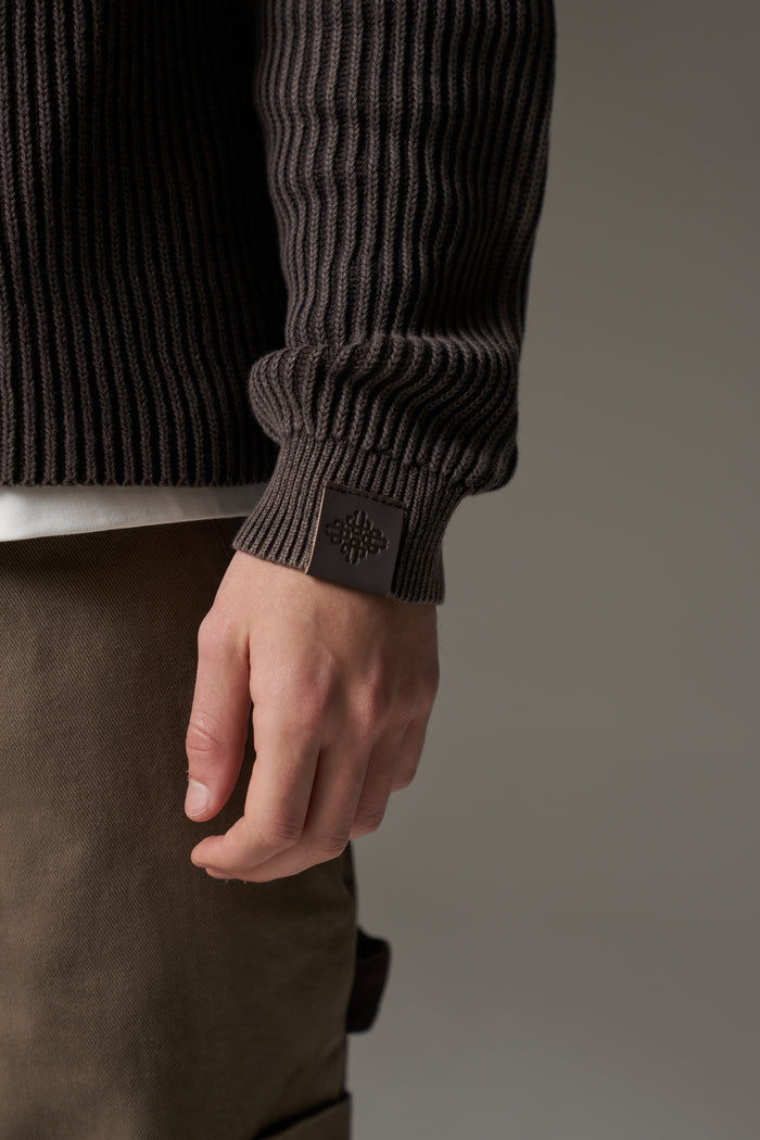 HEAVY WASHED RIBBED KNIT CREW - BROWN