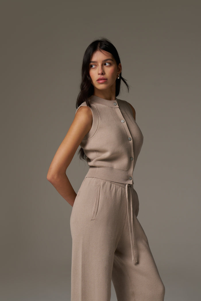 KNIT BUTTON THROUGH TOP - BEIGE