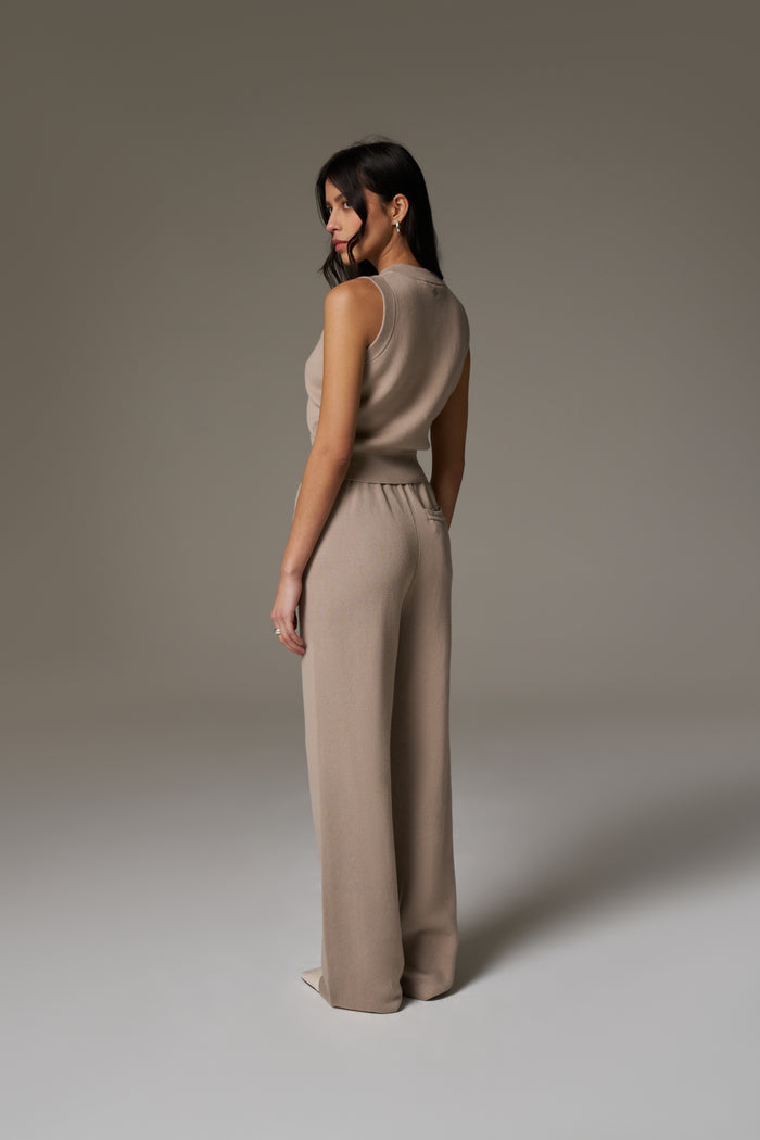 KNIT BUTTON THROUGH TOP - BEIGE