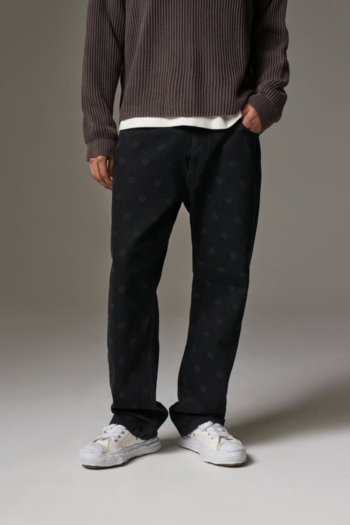 LASER PRINT EMBLEM JEANS - BLACK WASH
