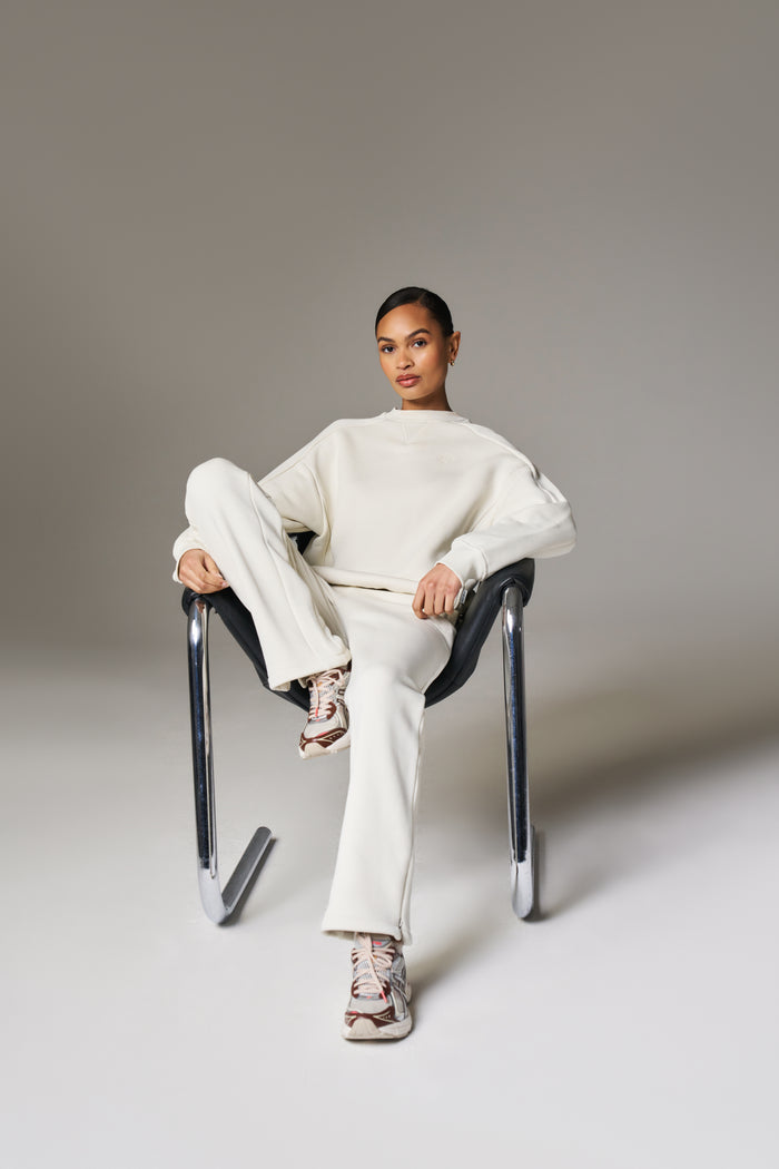 LAUNDERED CLASSICS STRAIGHT LEG JOGGERS - ECRU