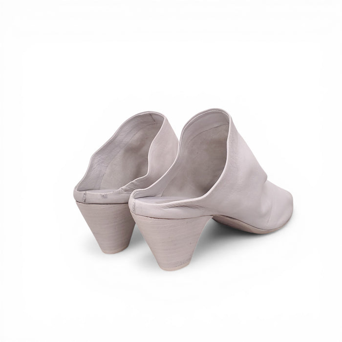 MARSÈLL WHITE LEATHER KITTEN HEELS - SIZE 38.5