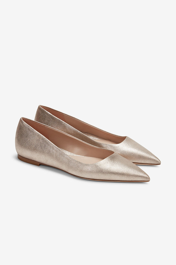 Packshot of Rowan flat in brushed metallic prosecco | Grid | Exclude | Still