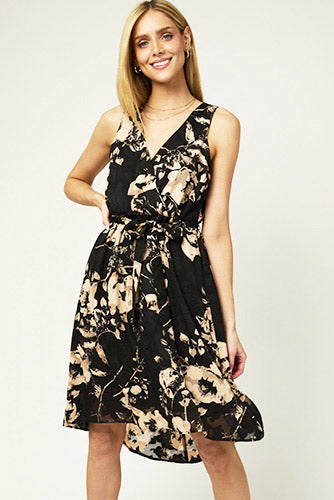 The Minimalist Floral Dress