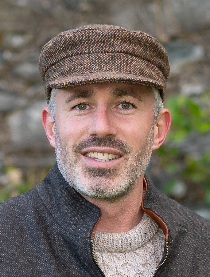 Tweed Skipper Cap- Brown Fleck Salt & Pepper #color_brown-fleck-salt-pepper