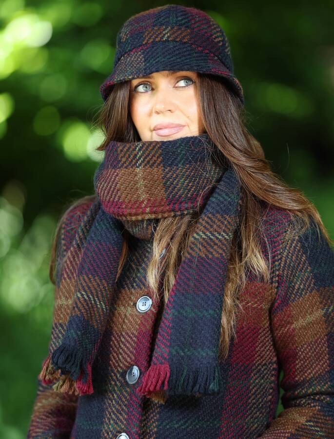 Navy Wine Tartan / One Size